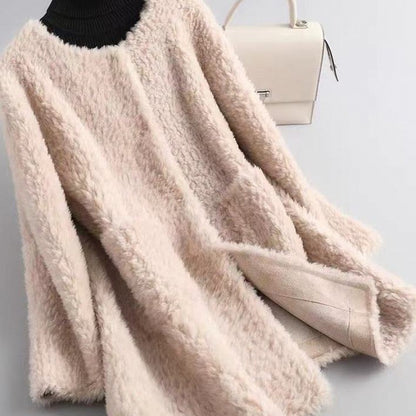 Women's Mid-length Lamb Wool Faux Fur