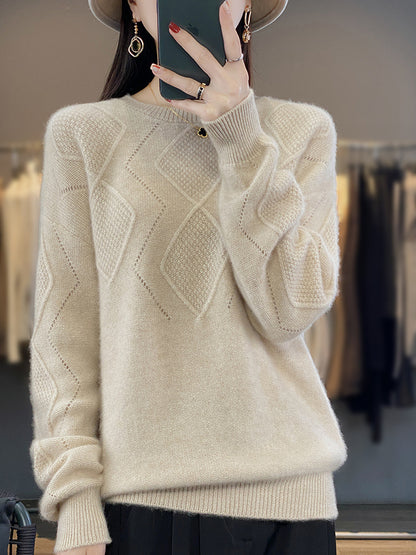 Women's Fashionable Round Neck Pullover Hollow Out Bottoming Knitted Sweater
